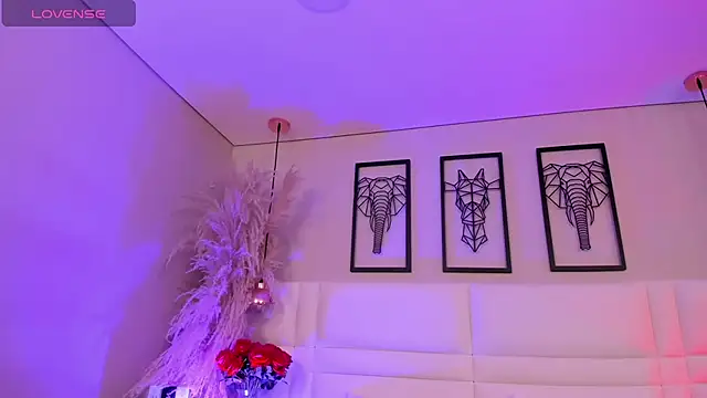 Snapshot of Rebeca_jones chatting on November 17, 2025, 12:09 pm Rebeca jones online show from November 17, 2025, 12:09 pm