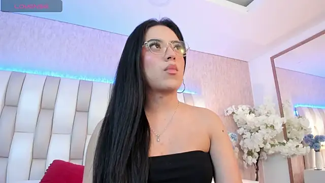 Rebeca jones online show from February 21, 2025, 1:11 pm