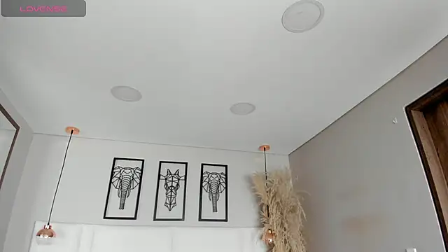 Snapshot of Rebeca_jones chatting on November 7, 2025, 12:31 pm Rebeca jones online show from November 7, 2025, 12:31 pm