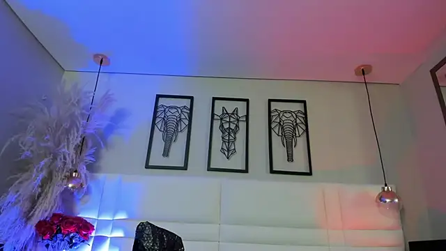 Snapshot of Rebeca_jones chatting on November 16, 2025, 12:54 pm Rebeca jones online show from November 16, 2025, 12:54 pm