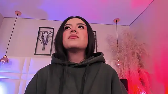 Snapshot of Rebeca_jones chatting on December 3, 2025, 12:15 pm Rebeca jones online show from December 3, 2025, 12:15 pm