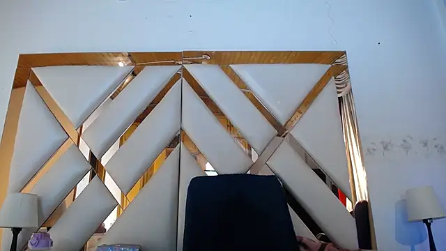 Snapshot of nathaly_low1 chatting on March 6, 2026, 12:44 pm nathaly low1 online show from March 6, 2026, 12:44 pm