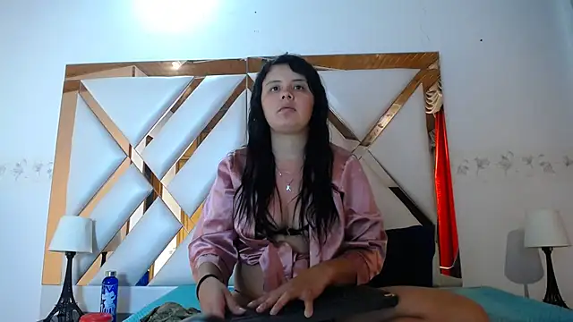 Snapshot of nathaly_low1 chatting on March 16, 2026, 1:04 pm nathaly low1 online show from March 16, 2026, 1:04 pm