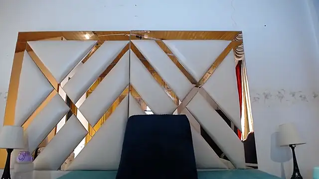 Snapshot of nathaly_low1 chatting on March 5, 2026, 12:46 pm nathaly low1 online show from March 5, 2026, 12:46 pm