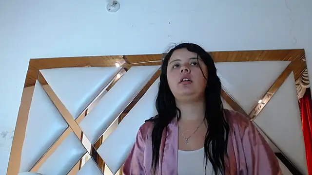 Snapshot of nathaly_low1 chatting on March 18, 2026, 12:51 pm nathaly low1 online show from March 18, 2026, 12:51 pm