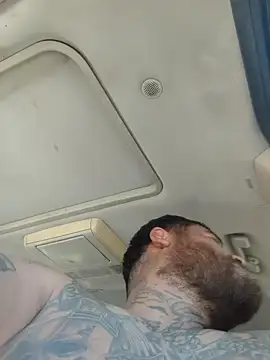 Snapshot of Martinez7233 chatting on October 31, 2025, 6:37 pm Martinez7233 online show from October 31, 2025, 6:37 pm