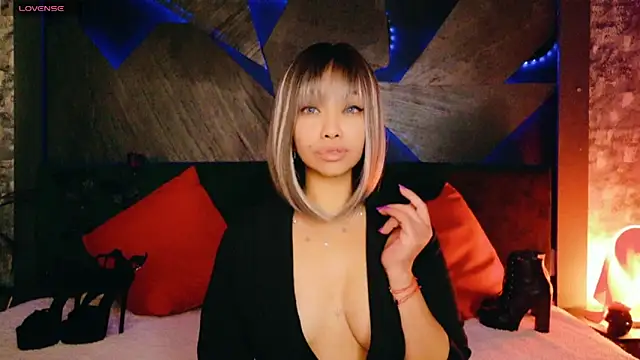 Snapshot of ElyaQuinn chatting on March 4, 2026, 8:11 am ElyaQuinn online show from March 4, 2026, 8:11 am