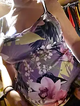 Pitufina love online show from January 5, 2026, 5:27 pm