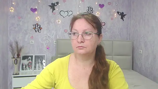 Snapshot of VanessaHotts chatting on March 7, 2025, 6:46 am VanessaHotts online show from March 7, 2025, 6:46 am