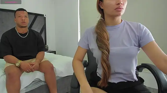 Snapshot of AnnieAndStefan chatting on July 6, 2026, 2:46 pm AnnieAndStefan online show from July 6, 2026, 2:46 pm