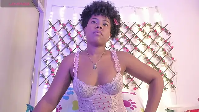 Snapshot of naughty_ebonyy chatting on June 17, 2026, 4:34 am naughty ebonyy online show from June 17, 2026, 4:34 am