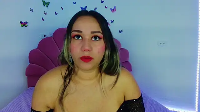 Snapshot of paula_brausin chatting on October 5, 2025, 2:52 pm paula brausin online show from October 5, 2025, 2:52 pm