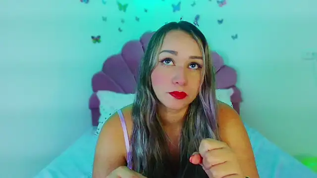 Snapshot of paula_brausin chatting on March 20, 2025, 1:02 am paula brausin online show from March 20, 2025, 1:02 am