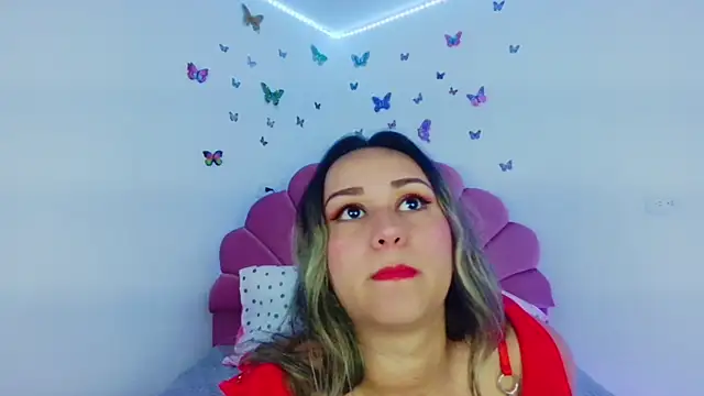 Snapshot of paula_brausin chatting on September 16, 2025, 7:59 pm paula brausin online show from September 16, 2025, 7:59 pm