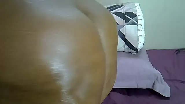 Snapshot of AddictiveAssCurves chatting on November 10, 2025, 12:10 pm AddictiveAssCurves online show from November 10, 2025, 12:10 pm