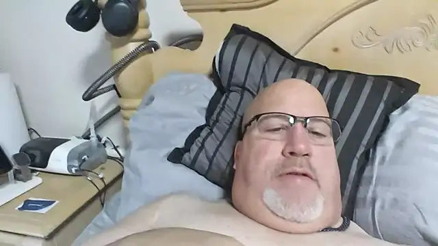 Bigbear0563 online show from November 20, 2025, 4:51 pm