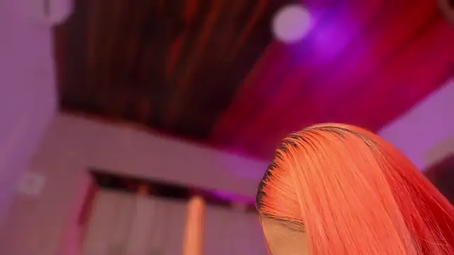 Snapshot of Emmily_Savage chatting on February 12, 2026, 12:16 pm Emmily Savage online show from February 12, 2026, 12:16 pm