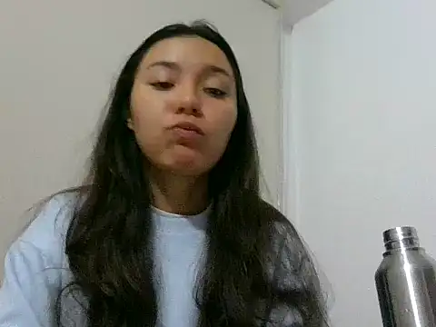 Snapshot of _andygirl chatting on October 22, 2025, 12:10 am andygirl online show from October 22, 2025, 12:10 am