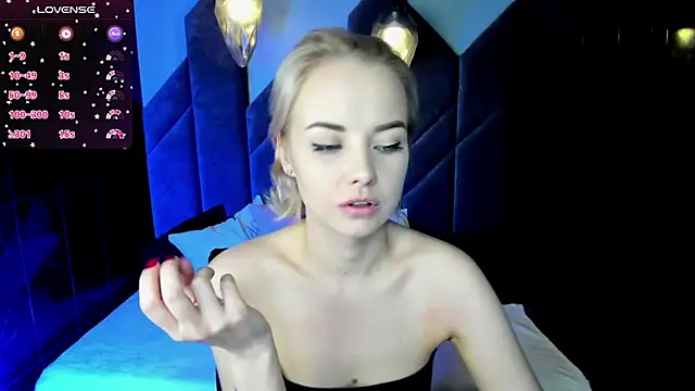 Snapshot of StephanieSweety chatting on February 27, 2025, 1:41 am StephanieSweety online show from February 27, 2025, 1:41 am