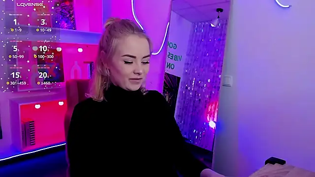 StephanieSweety online show from February 25, 2026, 5:35 pm