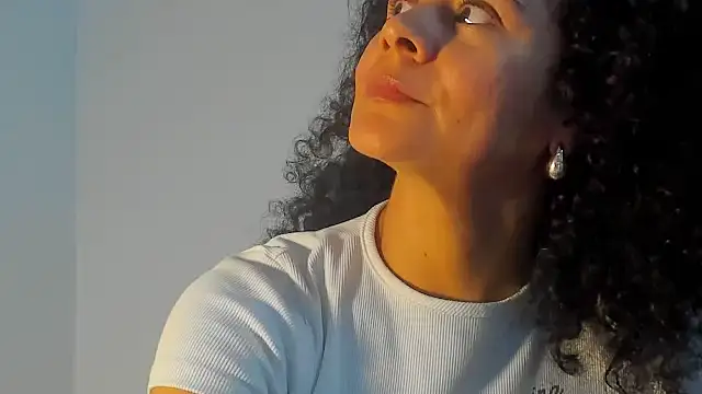 Sami Hotie1 online show from October 31, 2025, 9:22 pm