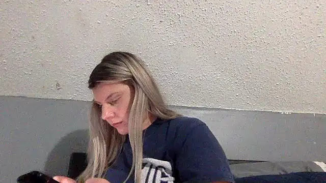 Snapshot of candycane57 chatting on October 2, 2025, 11:35 am candycane57 online show from October 2, 2025, 11:35 am