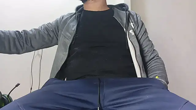 draculaa1 online show from November 18, 2025, 9:56 am