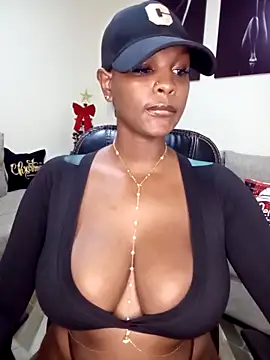 Snapshot of Sexy_panda69 chatting on December 29, 2024, 1:49 pm Sexy panda69 online show from December 29, 2024, 1:49 pm