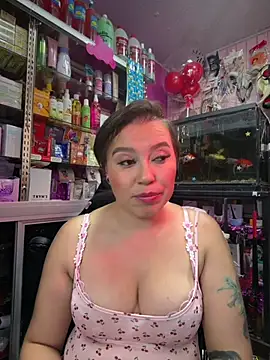 Snapshot of TamySweetness chatting on May 24, 2026, 3:01 pm TamySweetness online show from May 24, 2026, 3:01 pm