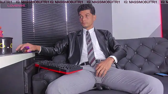 Snapshot of massimo_g chatting on June 23, 2026, 1:31 pm massimo g online show from June 23, 2026, 1:31 pm