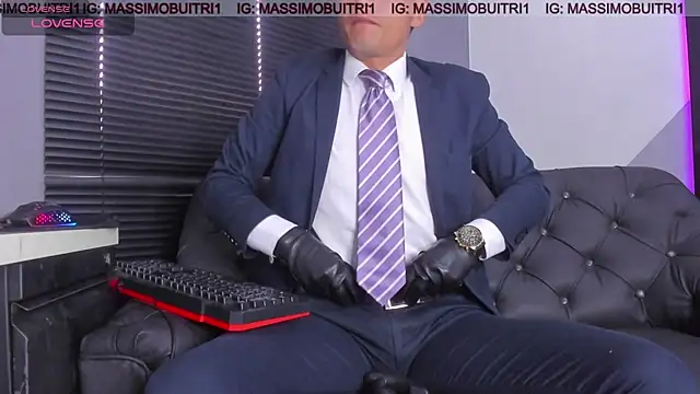 Snapshot of massimo_g chatting on July 23, 2026, 1:41 pm massimo g online show from July 23, 2026, 1:41 pm