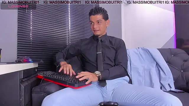 Snapshot of massimo_g chatting on August 6, 2026, 1:06 pm massimo g online show from August 6, 2026, 1:06 pm