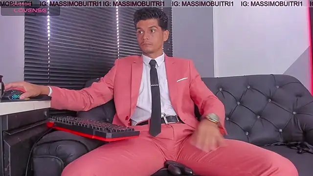Snapshot of massimo_g chatting on July 1, 2026, 1:00 pm massimo g online show from July 1, 2026, 1:00 pm