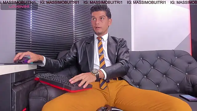 Snapshot of massimo_g chatting on August 1, 2026, 1:53 pm massimo g online show from August 1, 2026, 1:53 pm