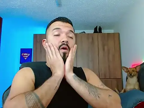 mathew vidal1 online show from November 17, 2025, 10:03 pm