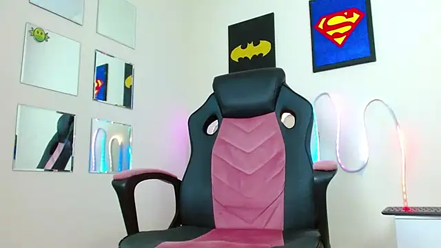 mathew vidal1 online show from November 26, 2025, 10:21 pm