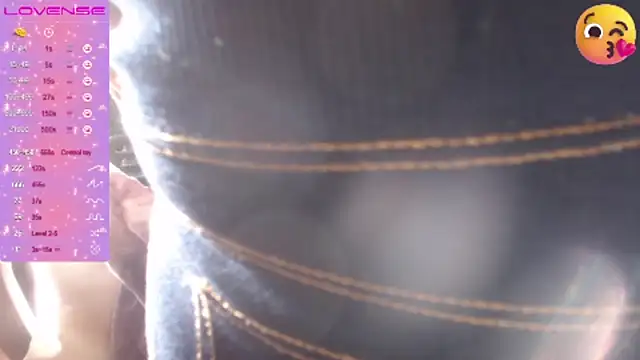 Snapshot of sweetbbabe chatting on October 12, 2025, 12:17 pm sweetbbabe online show from October 12, 2025, 12:17 pm