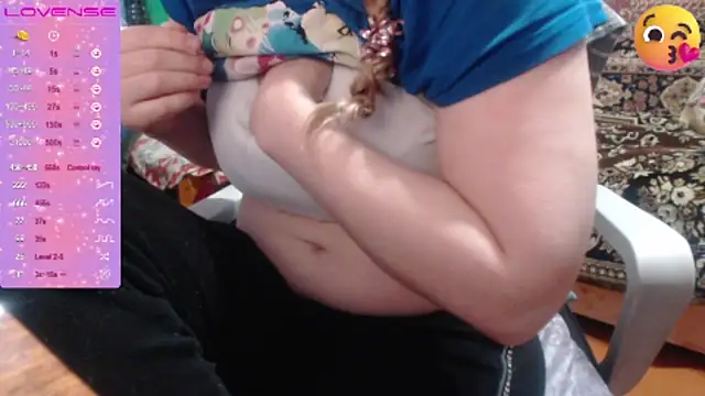 Snapshot of sweetbbabe chatting on October 31, 2025, 2:13 pm sweetbbabe online show from October 31, 2025, 2:13 pm