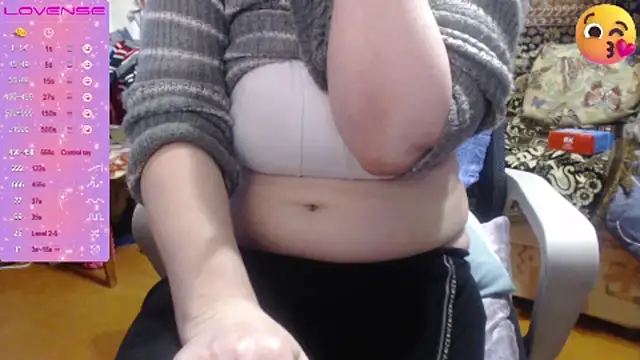 Snapshot of sweetbbabe chatting on October 29, 2025, 2:16 pm sweetbbabe online show from October 29, 2025, 2:16 pm