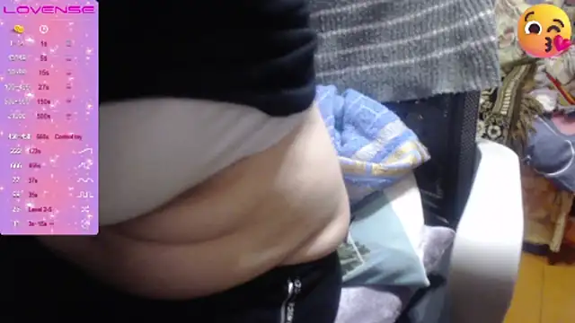 Snapshot of sweetbbabe chatting on November 4, 2025, 2:54 pm sweetbbabe online show from November 4, 2025, 2:54 pm