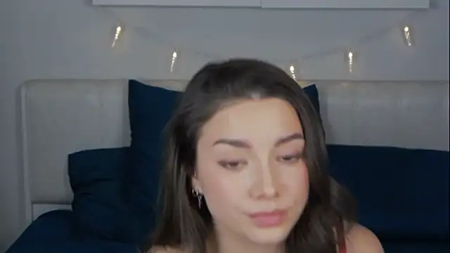 sinthiaroze online show from December 25, 2024, 6:09 pm