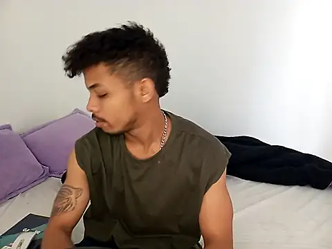 Snapshot of danidiazto2023 chatting on February 17, 2025, 6:06 pm danidiazto2023 online show from February 17, 2025, 6:06 pm