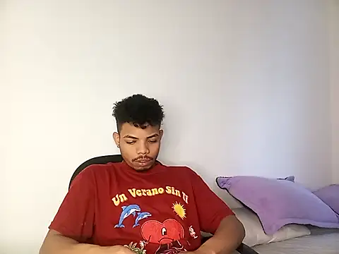 Snapshot of danidiazto2023 chatting on February 18, 2025, 10:47 pm danidiazto2023 online show from February 18, 2025, 10:47 pm