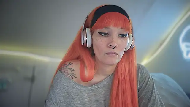 Snapshot of FRRANNKIE chatting on October 13, 2025, 4:47 am FRRANNKIE online show from October 13, 2025, 4:47 am