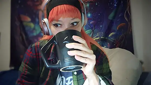 Snapshot of FRRANNKIE chatting on November 10, 2025, 10:37 pm FRRANNKIE online show from November 10, 2025, 10:37 pm