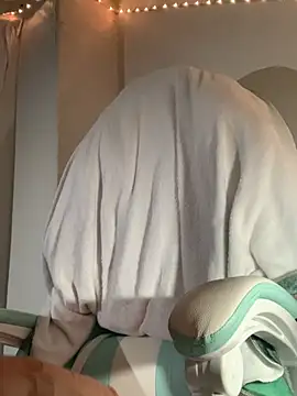 Snapshot of FRRANNKIE chatting on February 26, 2025, 1:43 pm FRRANNKIE online show from February 26, 2025, 1:43 pm