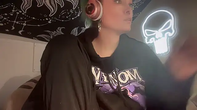 Snapshot of FRRANNKIE chatting on March 22, 2025, 10:39 am FRRANNKIE online show from March 22, 2025, 10:39 am