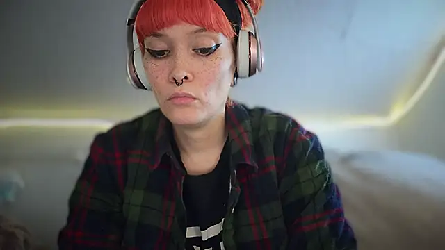 Snapshot of FRRANNKIE chatting on October 10, 2025, 2:56 am FRRANNKIE online show from October 10, 2025, 2:56 am