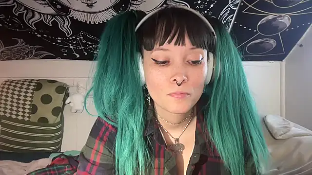 Snapshot of FRRANNKIE chatting on February 27, 2025, 7:26 pm FRRANNKIE online show from February 27, 2025, 7:26 pm