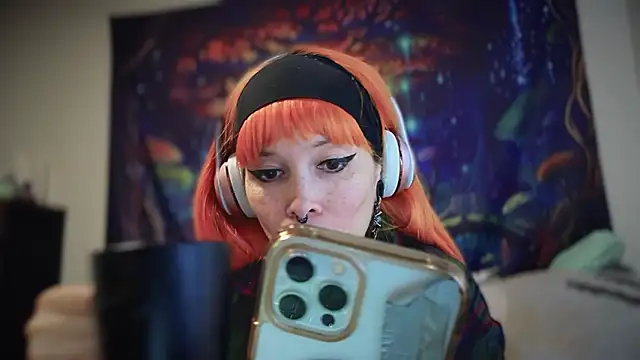 Snapshot of FRRANNKIE chatting on November 15, 2025, 8:46 pm FRRANNKIE online show from November 15, 2025, 8:46 pm